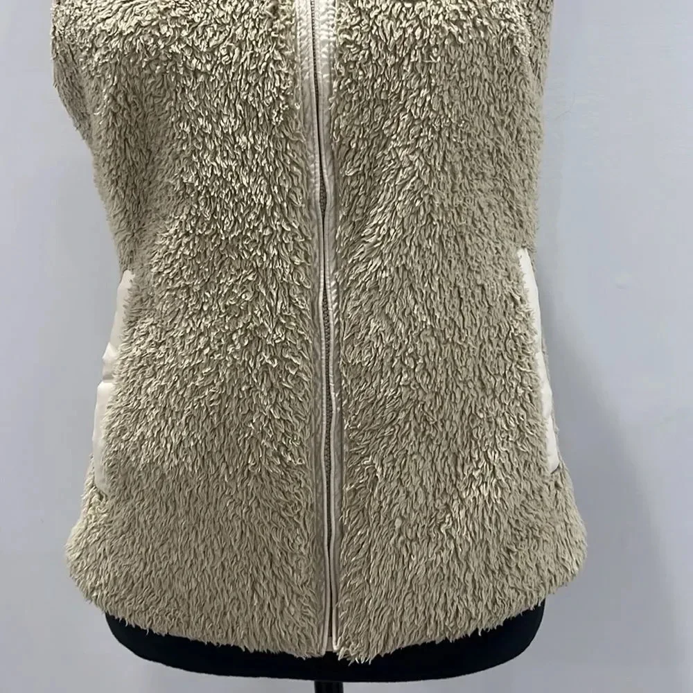 Patagonia Los Gatos Vest Women's size Medium - Picture 3 of 11